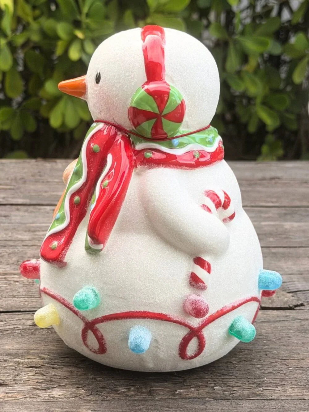 Hallmark Season's Treatings MUSICAL SNOWMAN Gumdrops Lights 2010 Christmas